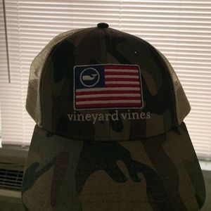 Vineyard vines hat